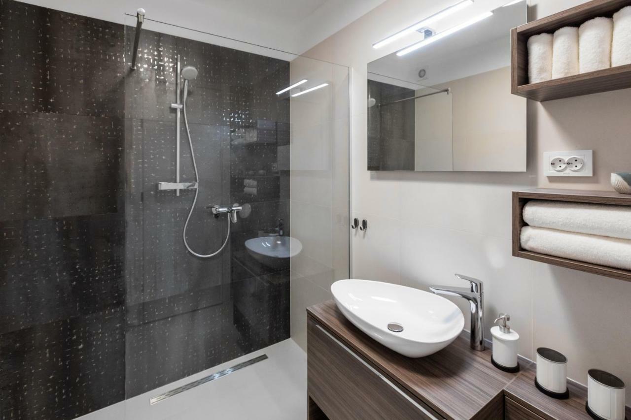 Luxury Apartment La Mer Murter Exterior photo